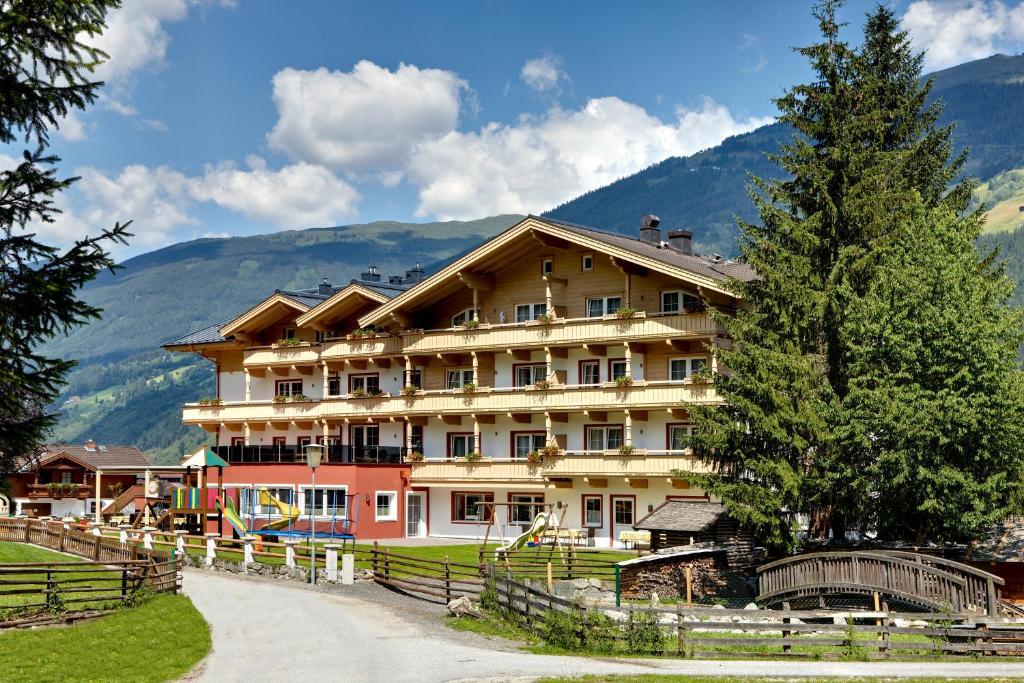 Hotel Grundlhof 布拉保韦德库 外观 照片