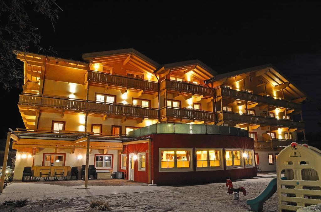 Hotel Grundlhof 布拉保韦德库 外观 照片